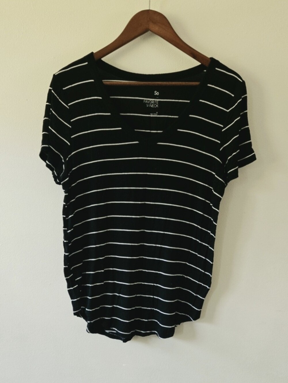 So Favorite V-Neck Striped Tee Black & White Medium